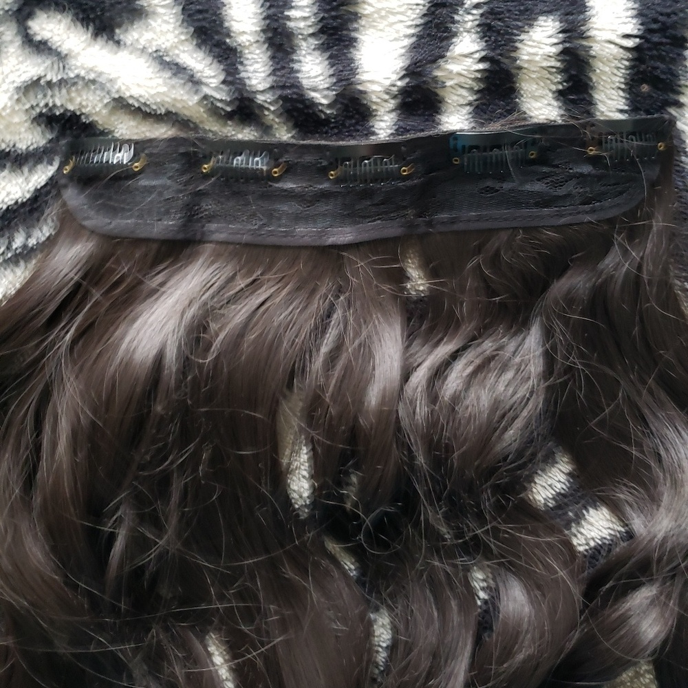 Hair extensions - Picture 3 of 7